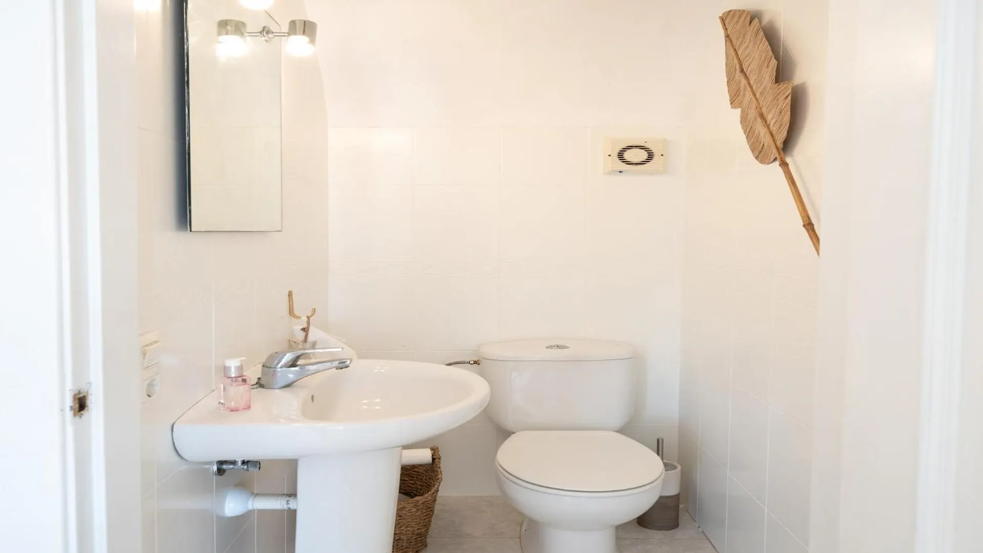 Spacious Villa In Costa Brava L' Escala
